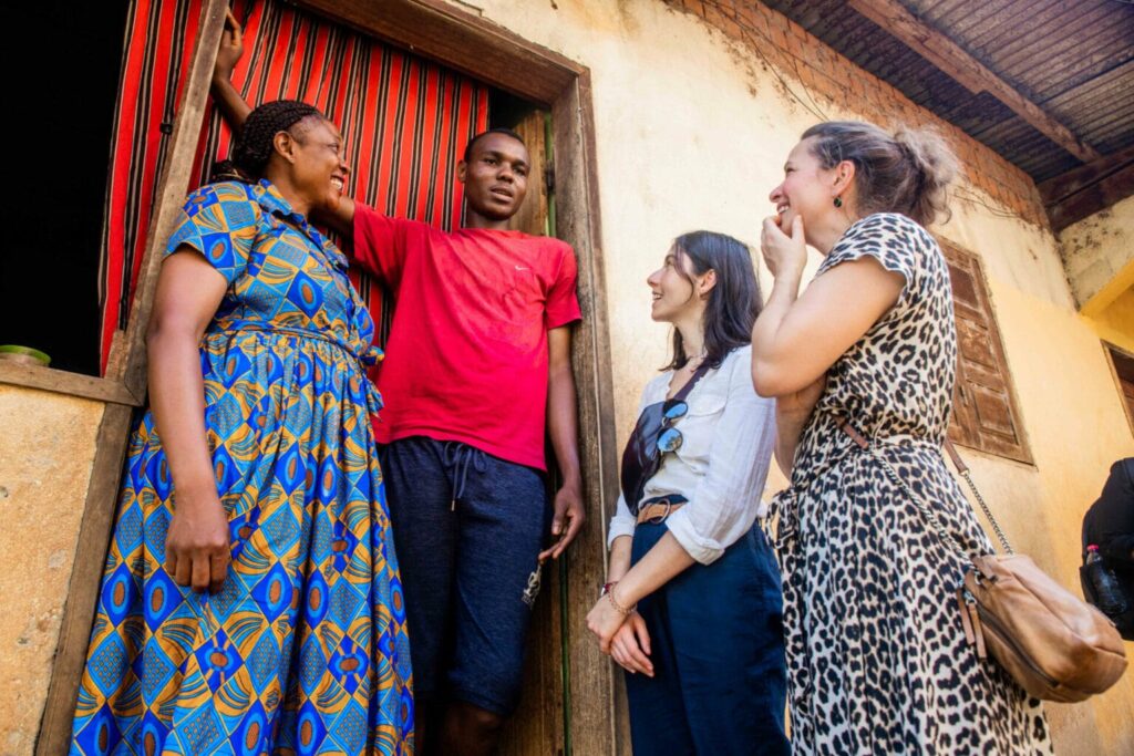 Rencontre Avec Une Famille Et Des Agents Communautaires Projet A