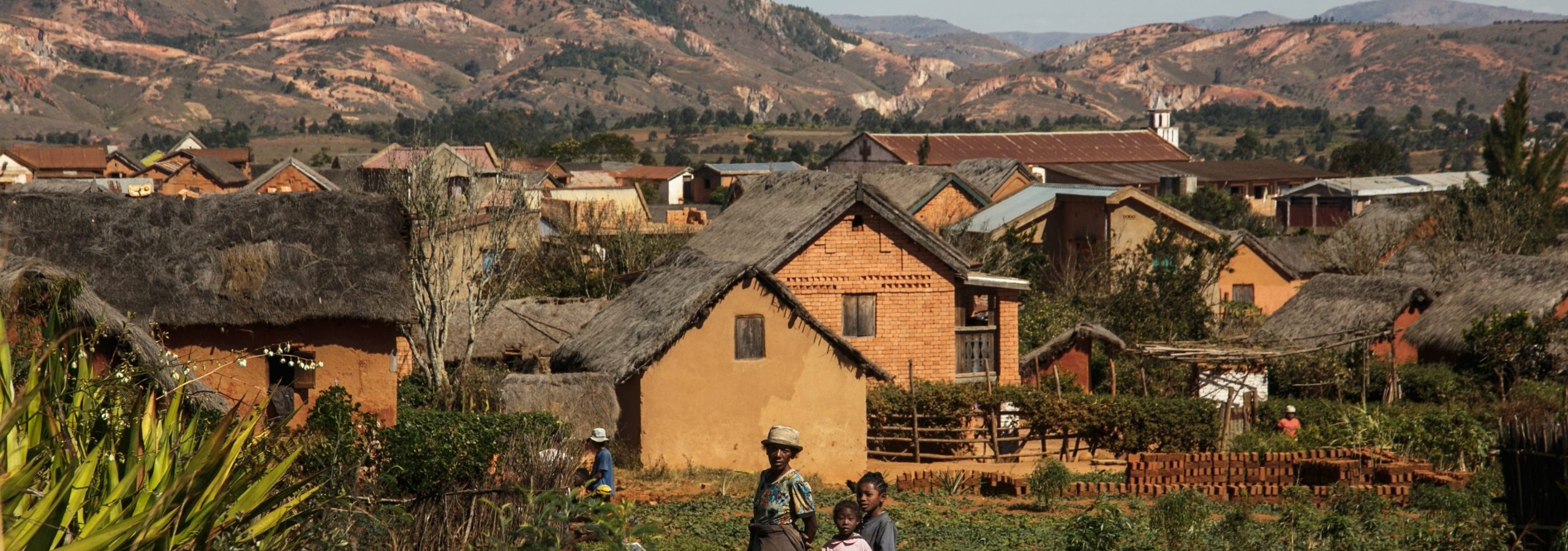 Image d'un village où s'est implanté un cabinet d’accouchement communautaire dans le cadre du projet PluriElles