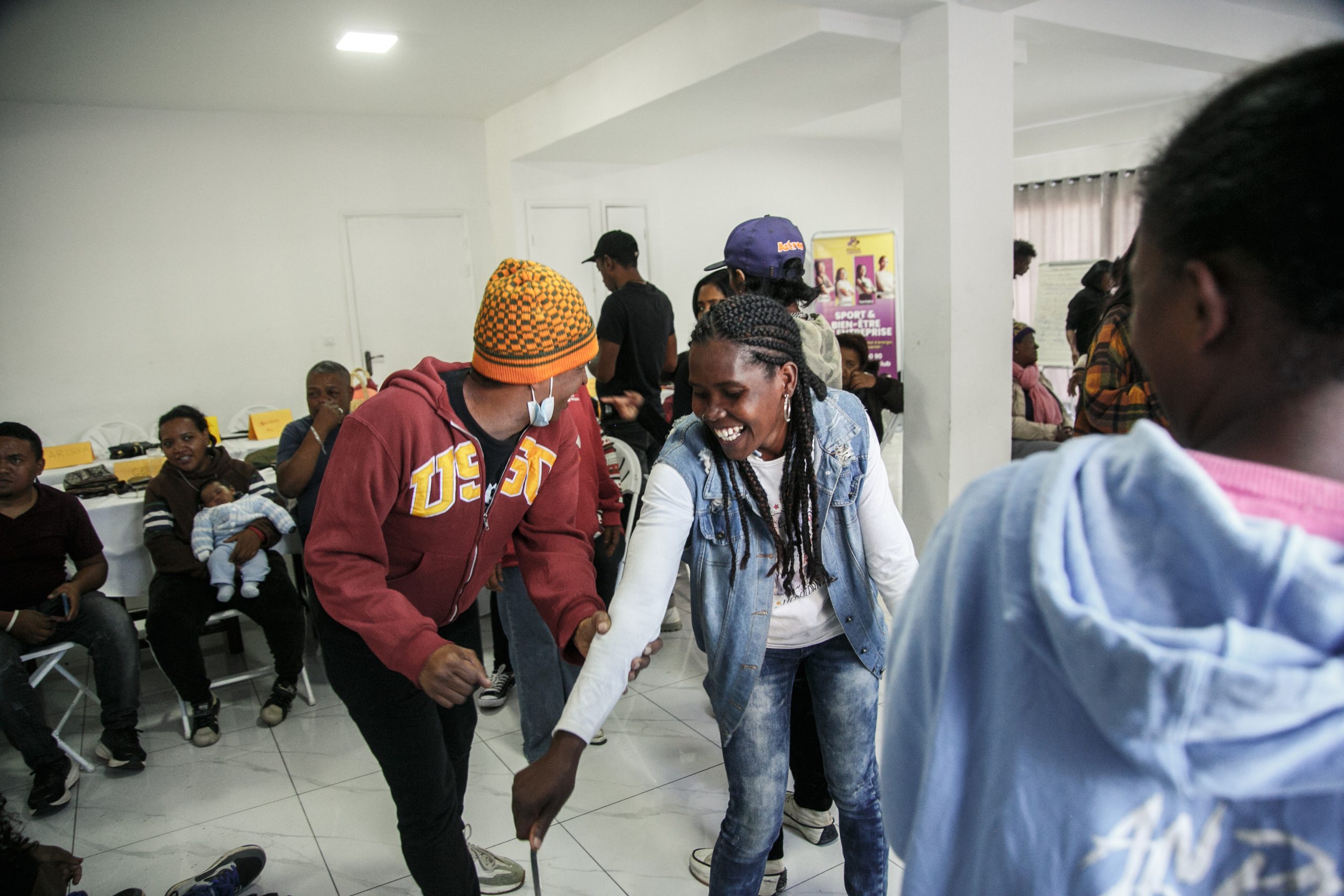 Session to learn how to use everyday objects for self-defence 