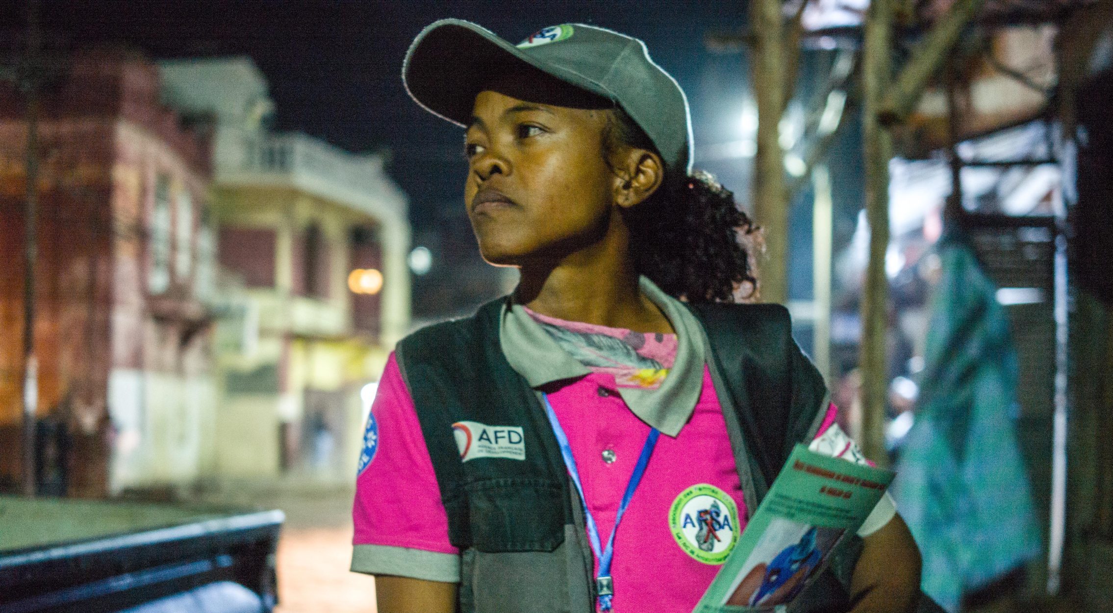 Maraude nocturne menée par une de pair éducatrice professionnelle du sexe dans les lieux de rencontres