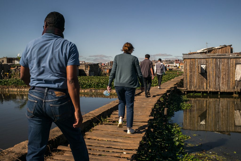 Visite à domicile chez Miary atteinte de tuberculose
