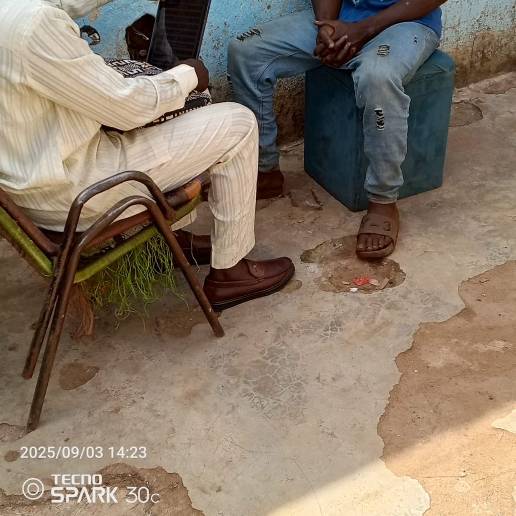 Arcad Santé Plus, un agent de santé communautaire va à la rencontre de la communauté au Mali