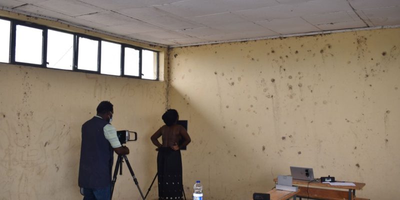 Dans le cadre du projet REACH Ethiopia, une patiente consulter pour suspicion d'avoir contractée la tuberculose