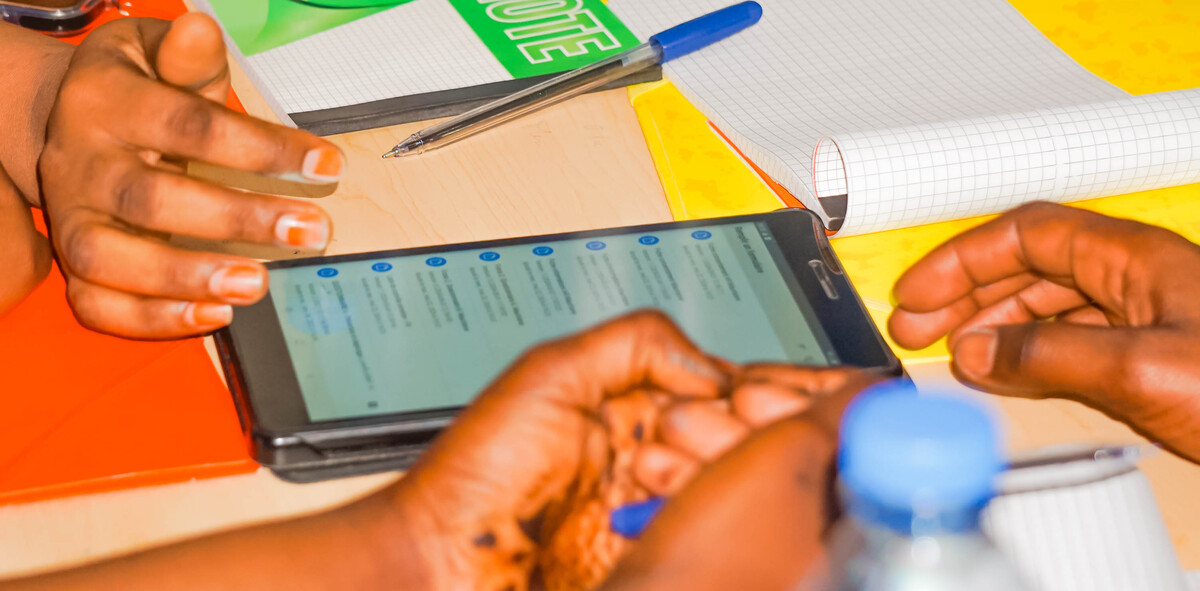Tablette servant à la collecte des données mobiles à l'observatoire communautaire