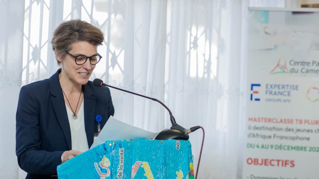 Veronica Noseda ouvre la Masterclasse TB à Yaoundé Cameroun, Centre Pasteur (9 Décembre 2023)